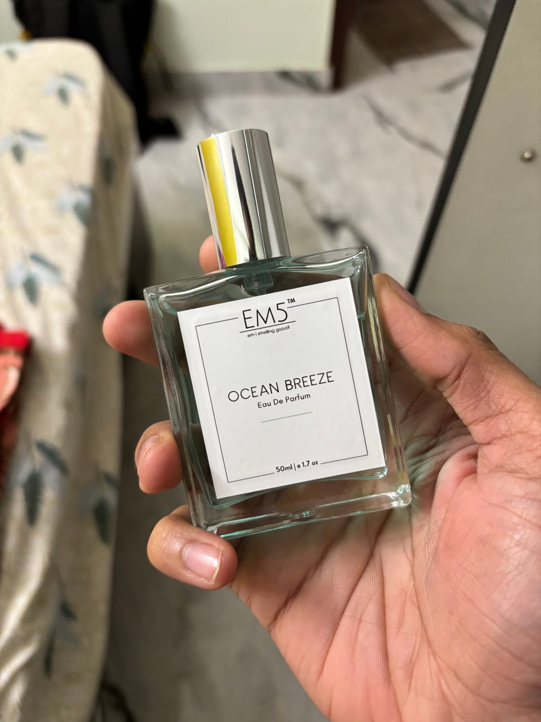Customer photo review of EM5™ Ocean Breeze Perfume for Men | Fruity Citrus Fresh Warm Spicy Fragrance | 50 ml Eau de Parfum Spray | Luxury Gift for Him