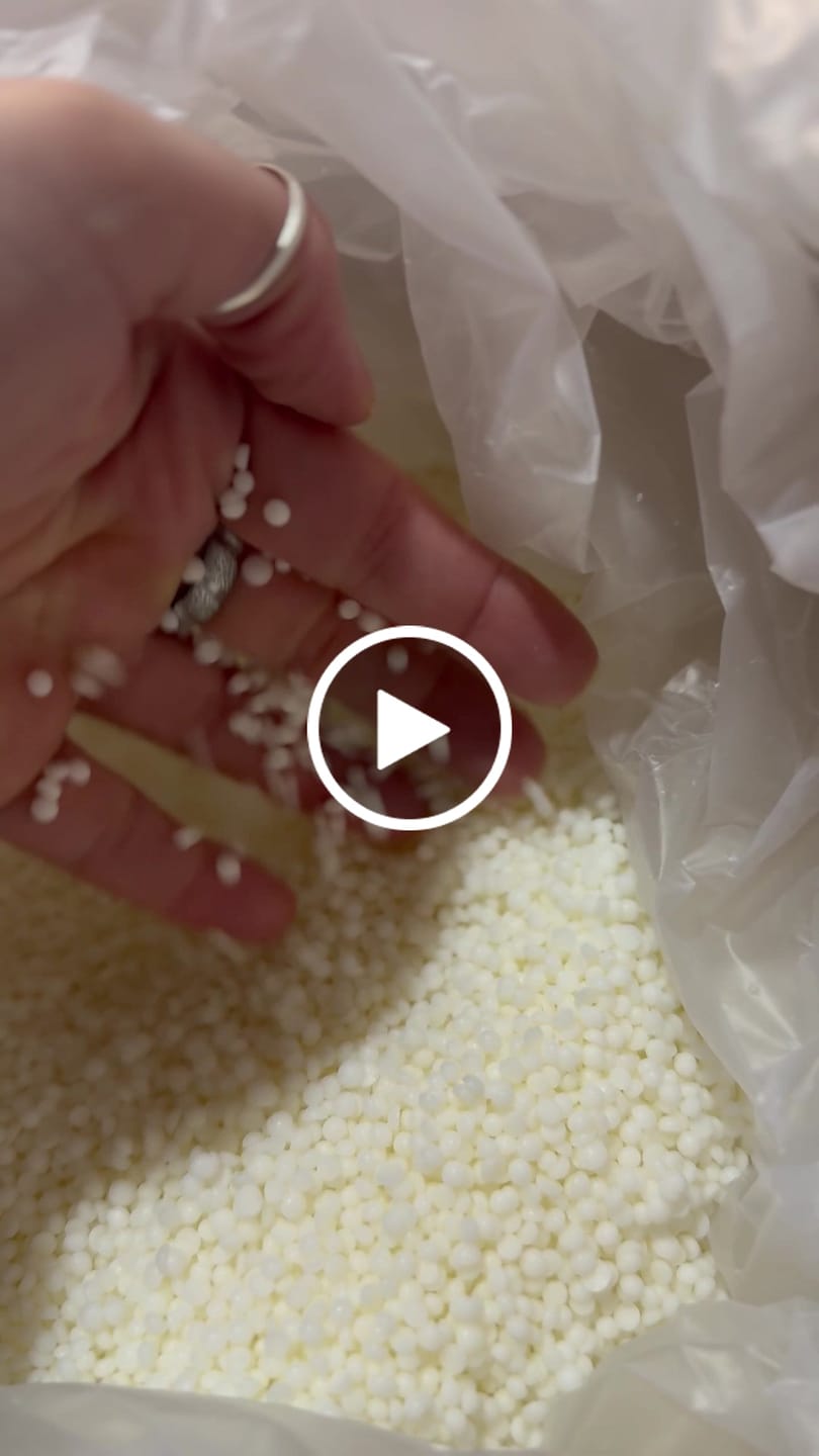 Customer video review of Fragancia ALMOND MACARRON