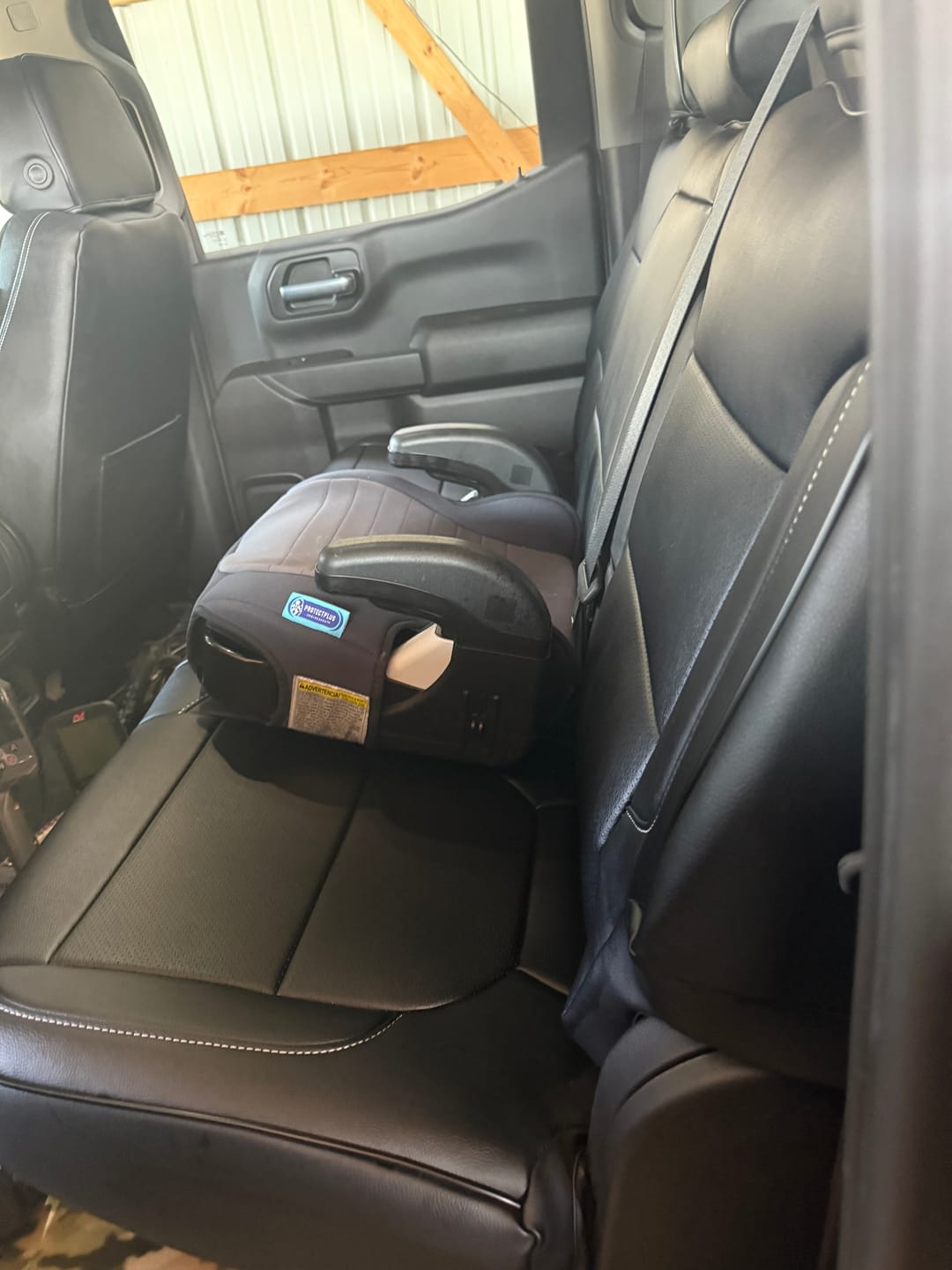 Customer photo review of 2019+ Chevrolet Silverado Premium Custom Leather Seat Covers