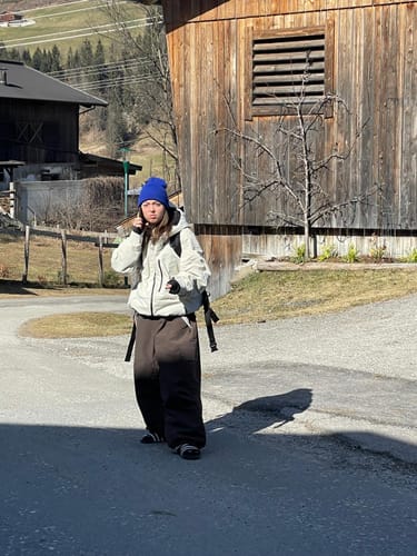 Customer photo review of Women's Coffee Baggy Wear-resistant Waterproof Snow Pants
