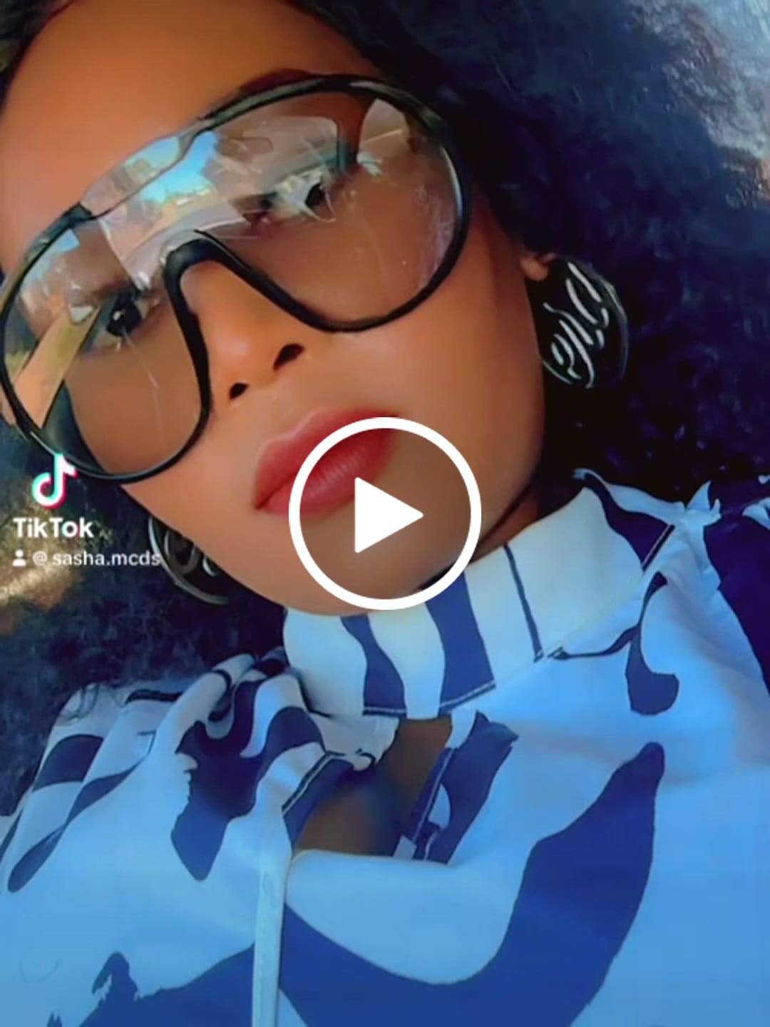 Customer video review of Silver Luxe Logo Hoops