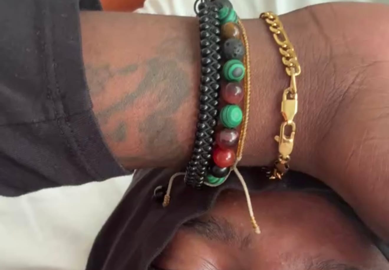 Customer photo review of CLEAN FIGARO BRACELET. - 5MM 18K GOLD