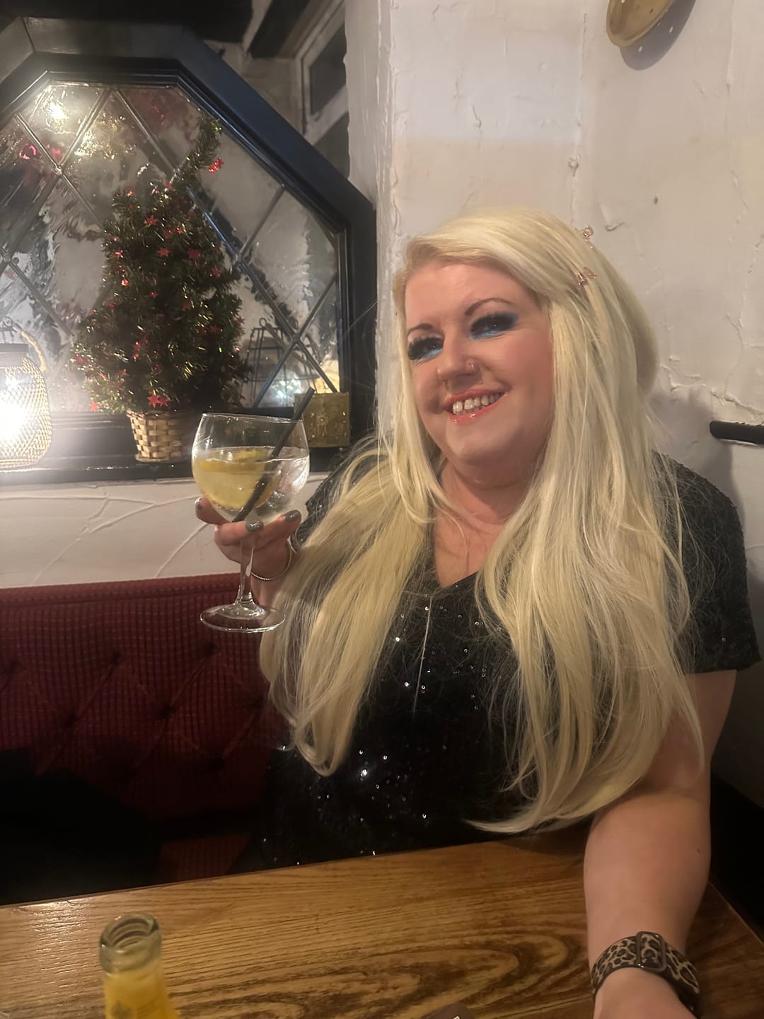 Customer photo review of Stranded Instant Bouncy Blow Dry Extensions #1001 Polar Star