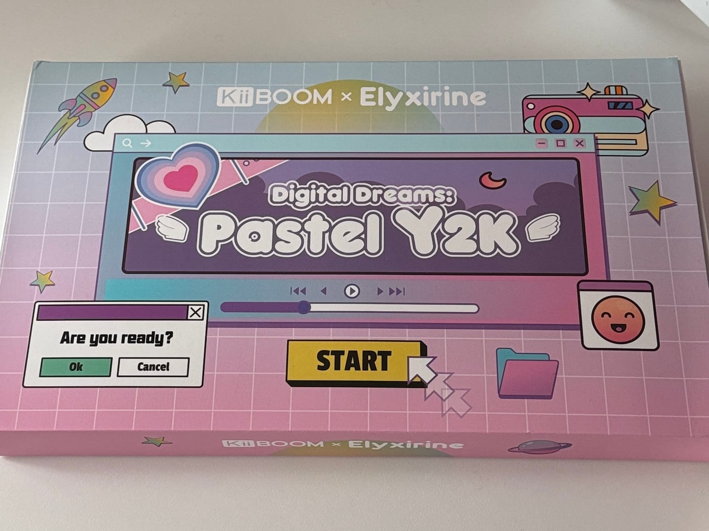 Customer photo review of KiiBOOM x Elyxirine Digital Dreams: Pastel Y2K Keycap Set
