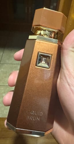 Reseña con foto de un cliente sobre Perfume Liquid Brun 100ml EDP