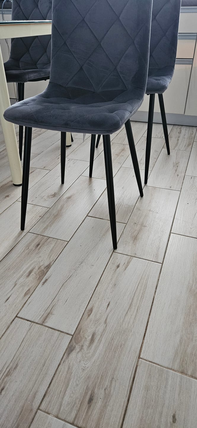 Customer photo review of Scaun JERRY, gri/negru, stofa catifelata/metal, 45x39x91 cm