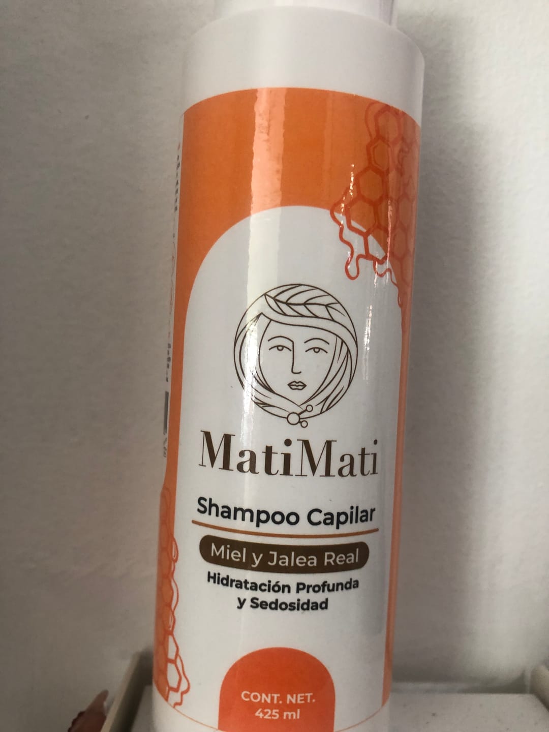 Customer photo review of Shampoo Capilar Miel y Jalea Real