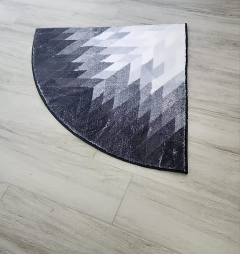 Customer photo review of Quarter Circle Area Rug，Corner Decorative Rug