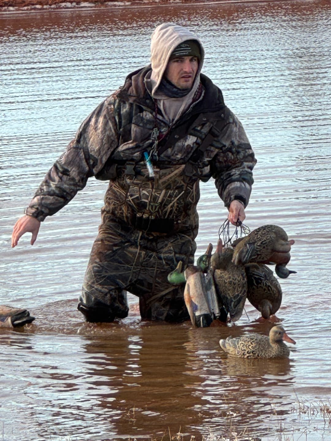 Customer photo review of MarshWarrior Chest Waders Men's Waterfowl Hunting 200 Gram 3M Thinsulate Neoprene Waders