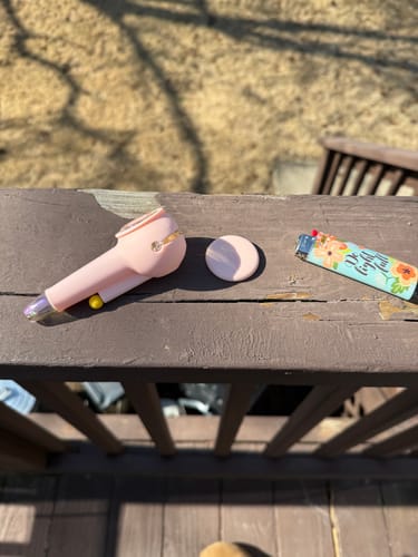 Customer photo review of The Pipe Iridescent - Bubblegum