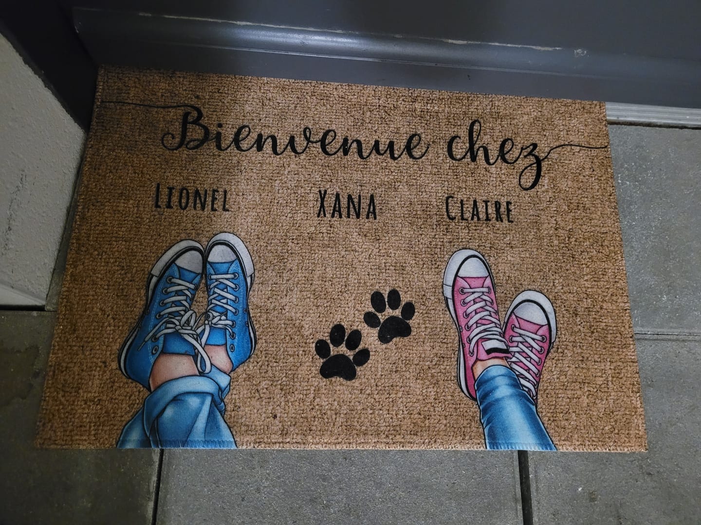 Customer photo review of Chaussures et pattes - Paillasson personnalisé