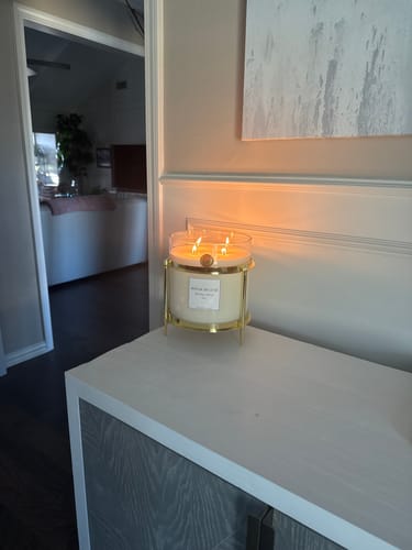 Customer photo review of Baby Big Ass Candle (150 oz, 300-500 hours)