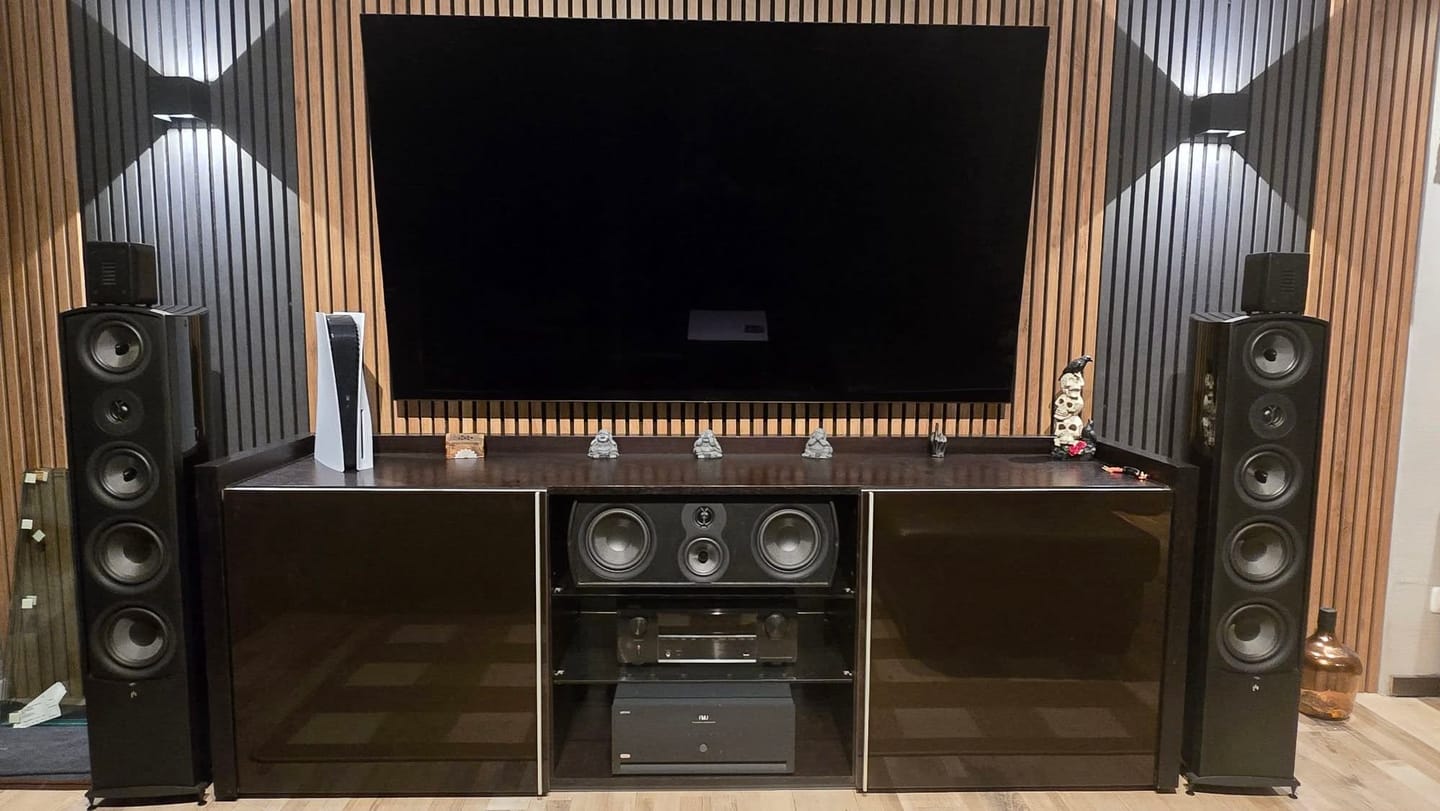 Customer photo review of Verus V6T Floorstanding Tower Speaker