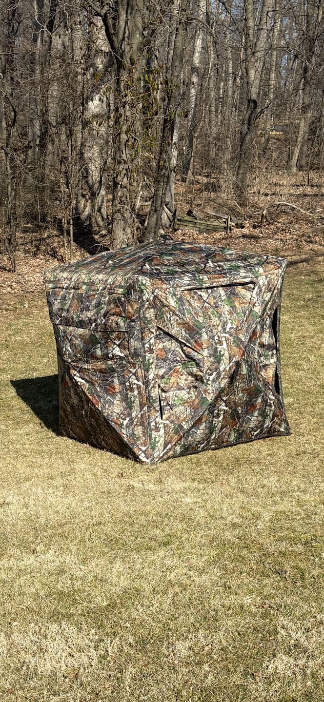 Customer photo review of VisST See-Through Pop-Up Ground Blinds with Silent Magnetic Door