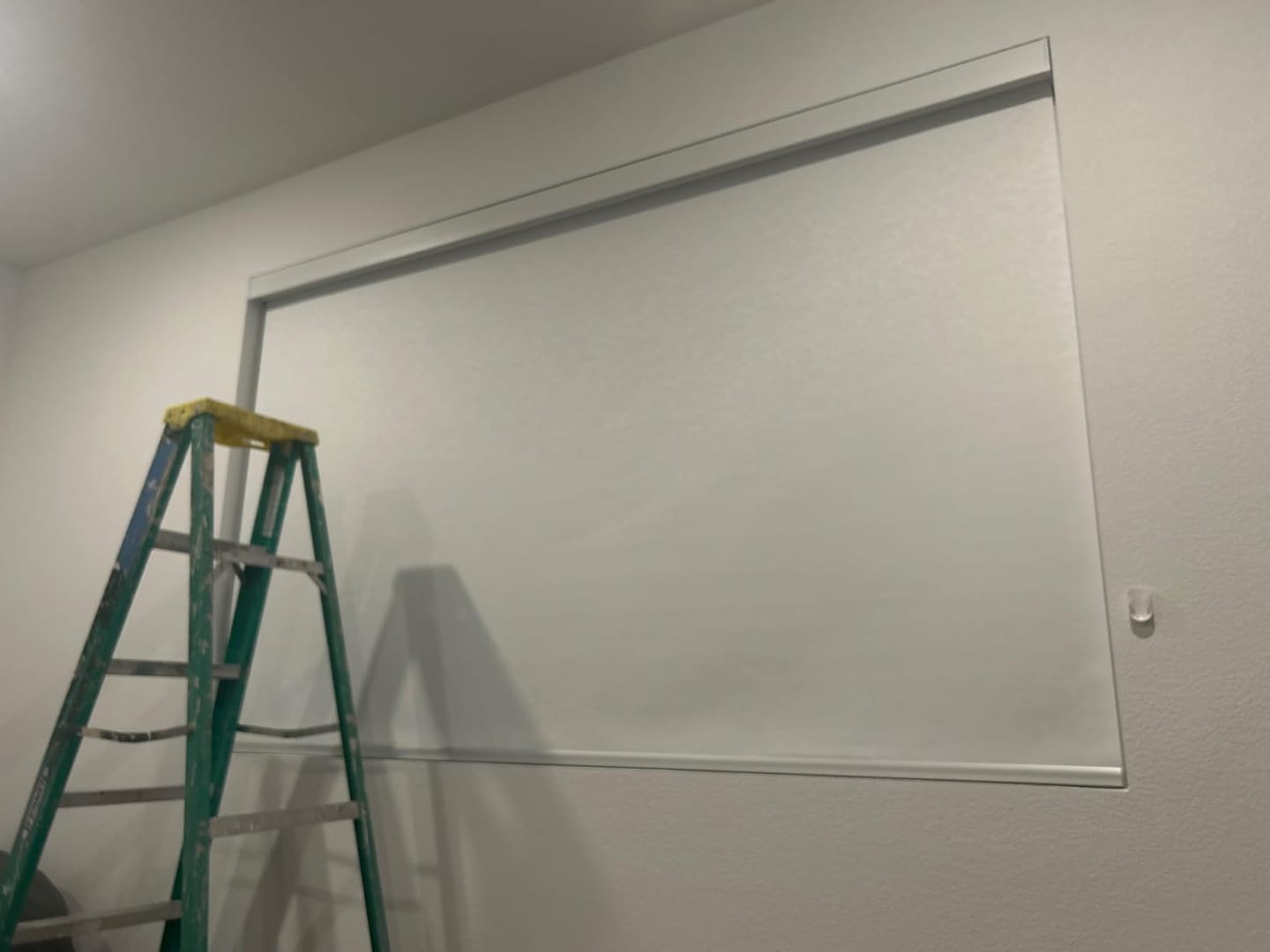 Customer photo review of Bringnox Motorized Roller Shades 100% Blackout Cream