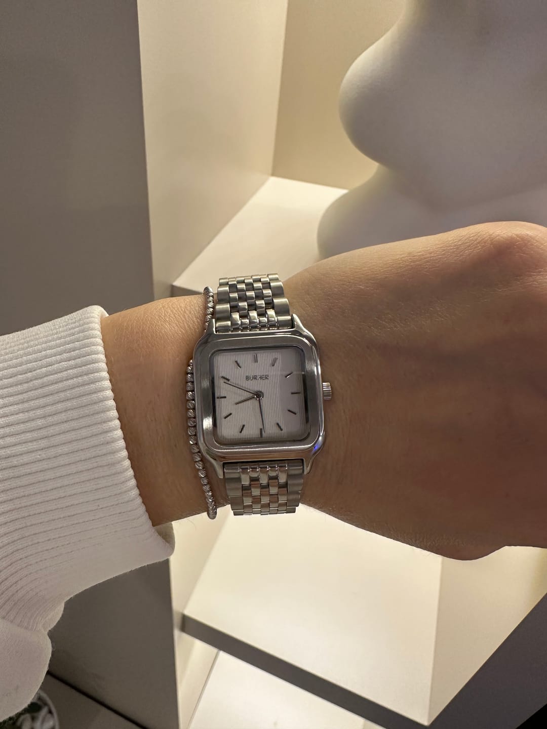 Customer photo review of Macy Silver White