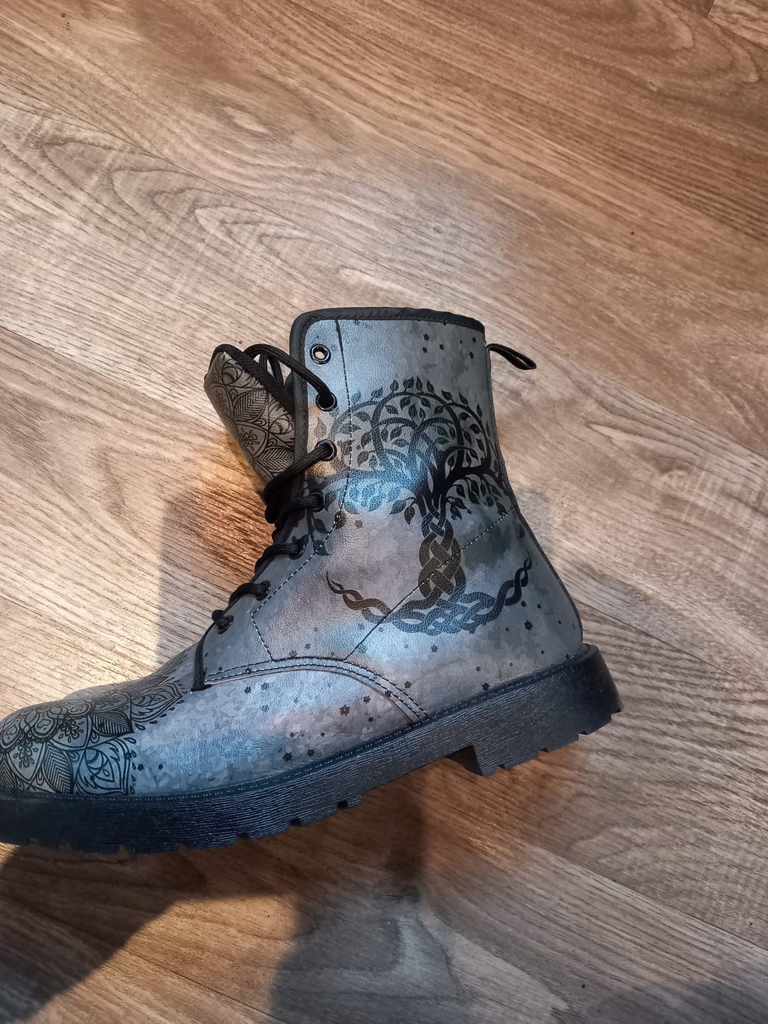 Customer photo review of Boots Yumkaax