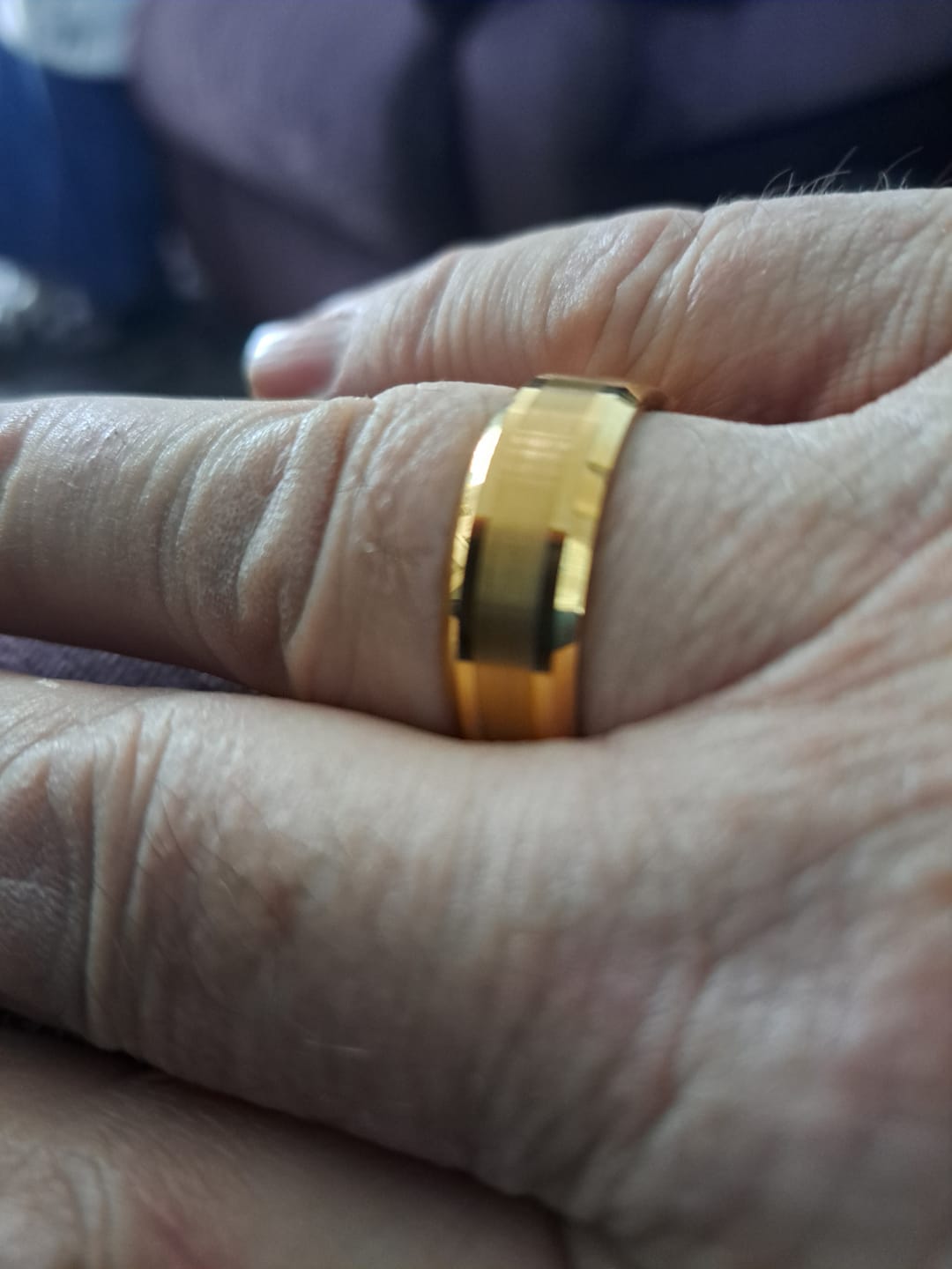 Customer photo review of Gold Brushed 8mm Wonder Ring