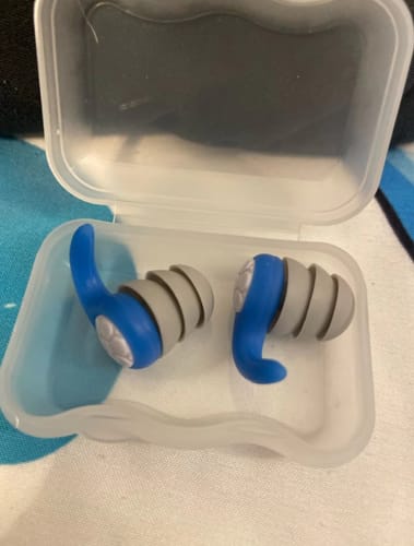 Customer photo review of HexoHush™ Waterproof Noise-Reducing Earplugs