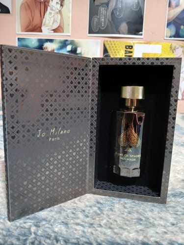 Reseña con foto de un cliente sobre Perfume Game of Spades High Roller 100ml Parfum