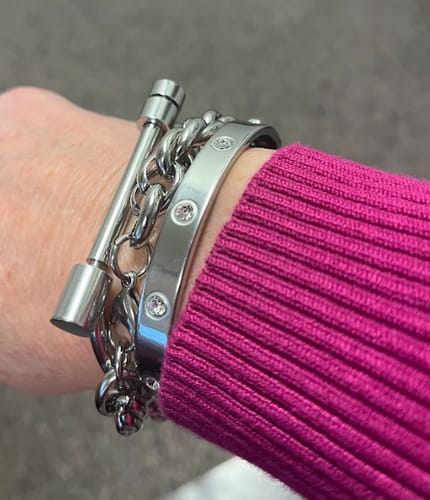 Customer photo review of Khloe Bracelet Stack