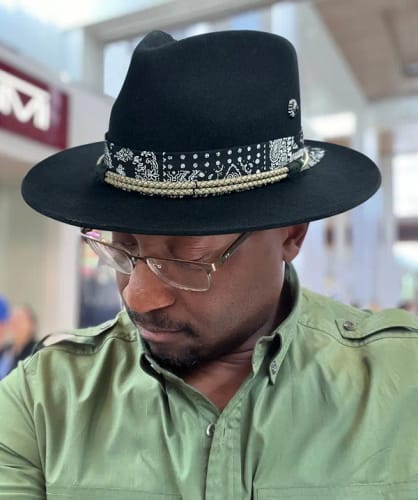 Customer photo review of Velvet Shadow