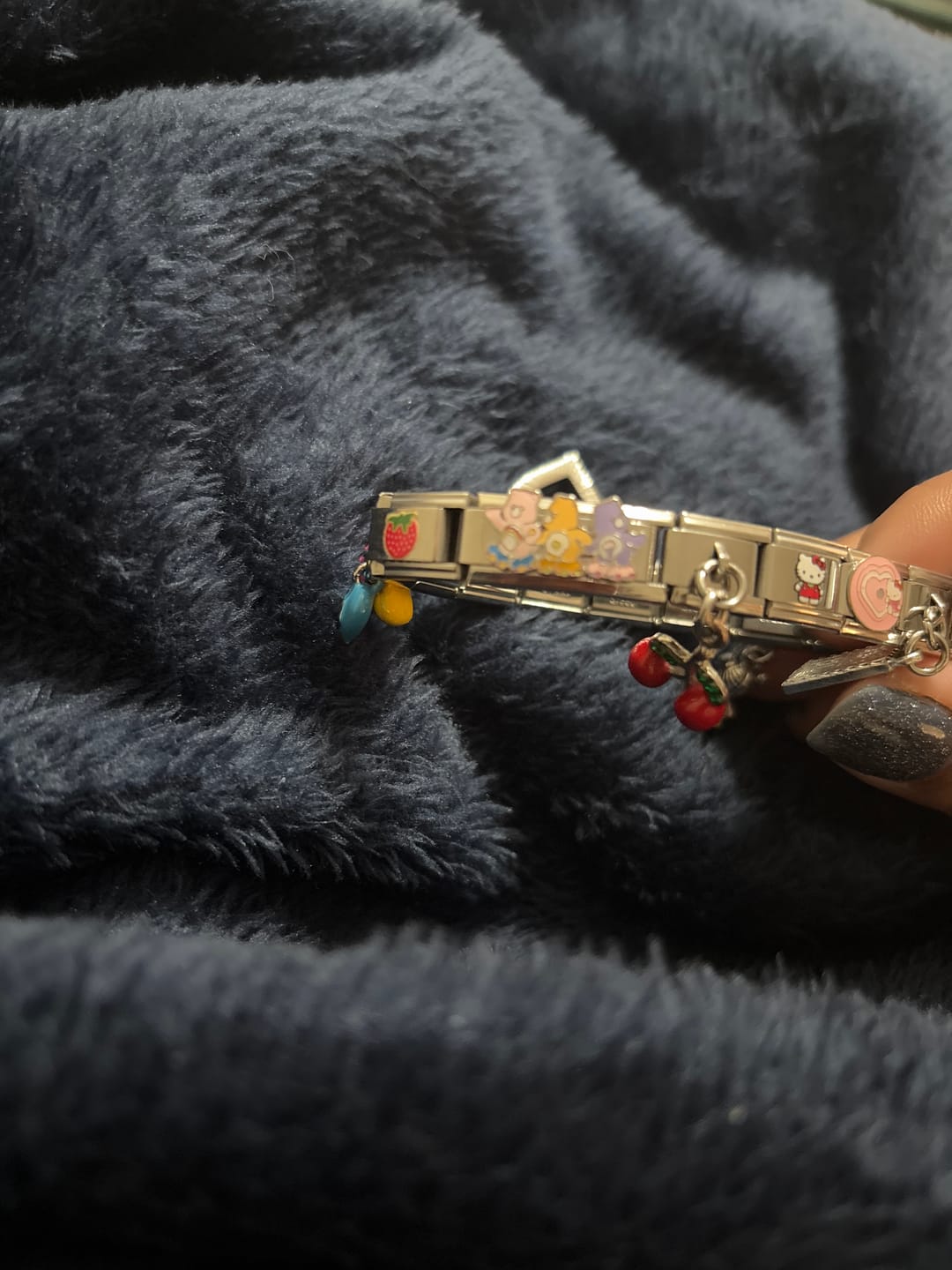 Customer photo review of Charm Inicial Lila