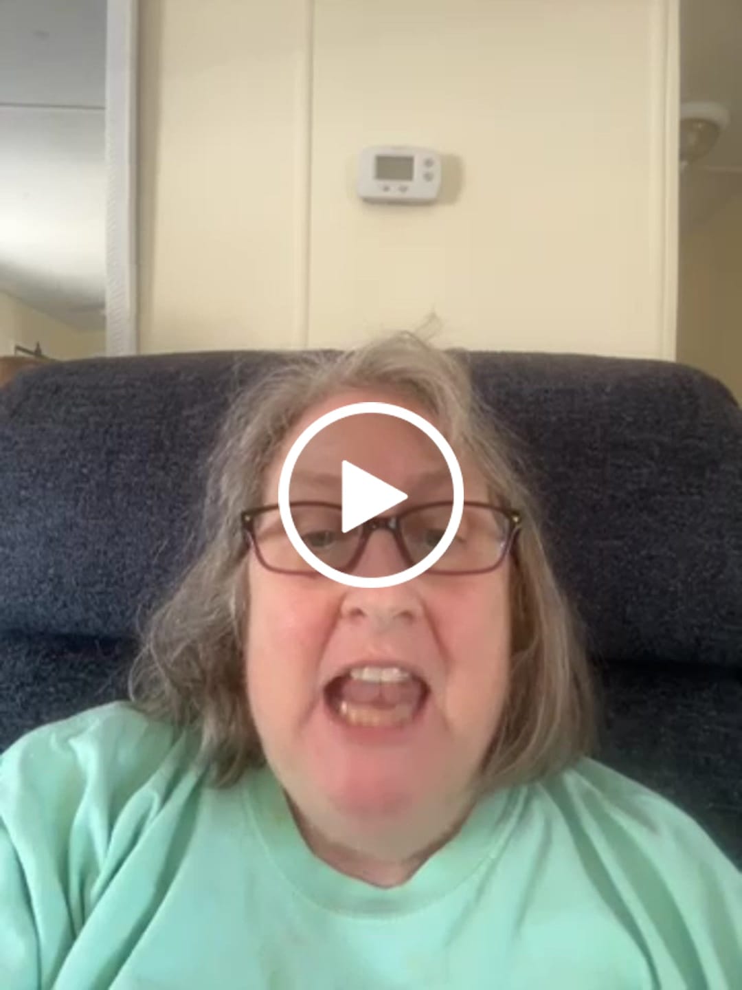 Customer video review of Knives 1,7,9 and Brushes 0,12,24