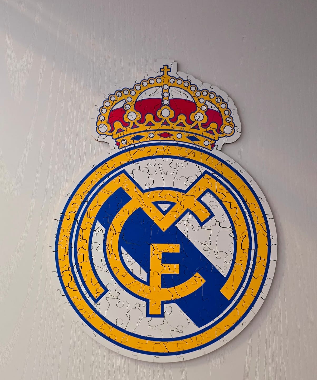 Customer photo review of Real Madrid CF® Logo - Wooden Puzzle