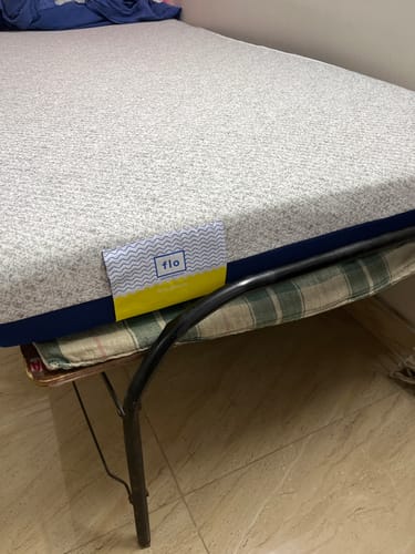 Customer photo review of Flo Anti-Gravity™ Latex Mattress 5 Inch