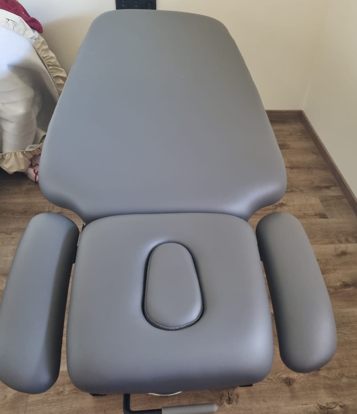 Customer photo review of Massageliege Elektrisch Agila 4 4-Segmente