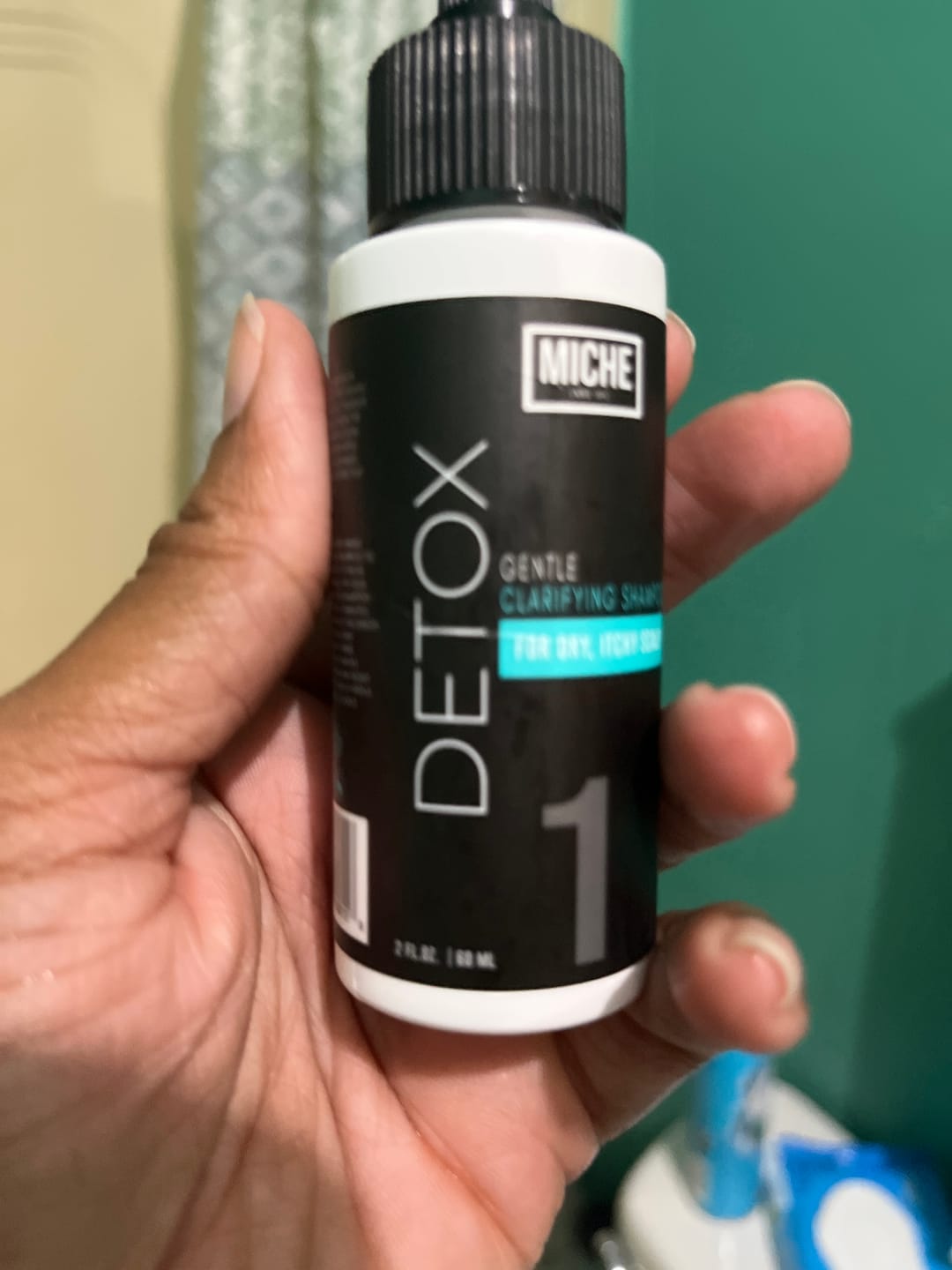 Customer photo review of DETOX Gentle Clarifying Shampoo