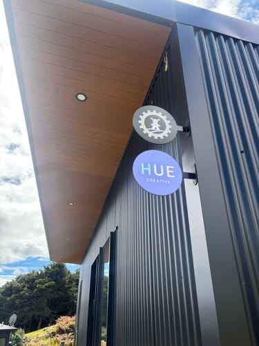 Customer photo review of FOLD Round Sign 250