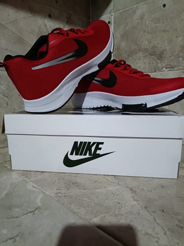Customer photo review of Paq 6 Pares Tenis 025 Rojo Negro Plata 25/28