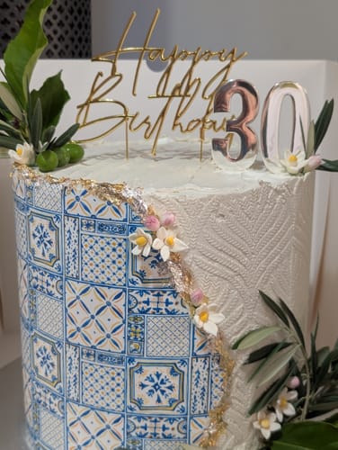 Customer photo review of Italian Blue Tiles - Icing Cake Wrap