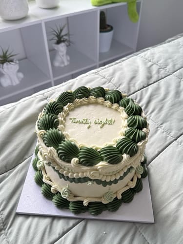 Customer photo review of scarlett