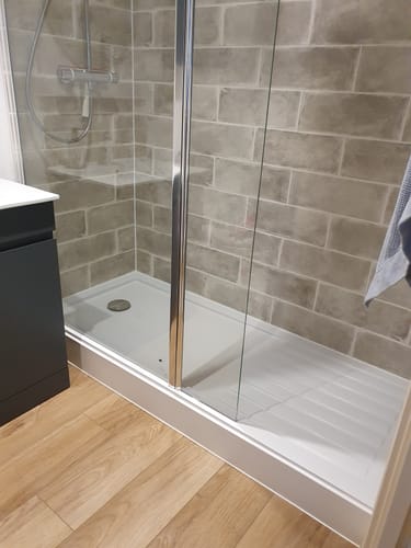 Customer photo review of 1700 x 700mm Walk In Rectangular Stone Shower Tray With Drying Area