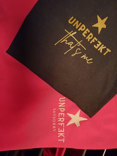 Customer photo review of Organic unisex Hoodie »Unperfekt« Stern vorne bestickt, hinten bedruckt