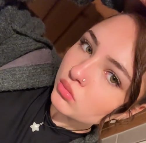 Customer photo review of Flower Nasenstecker | Titan