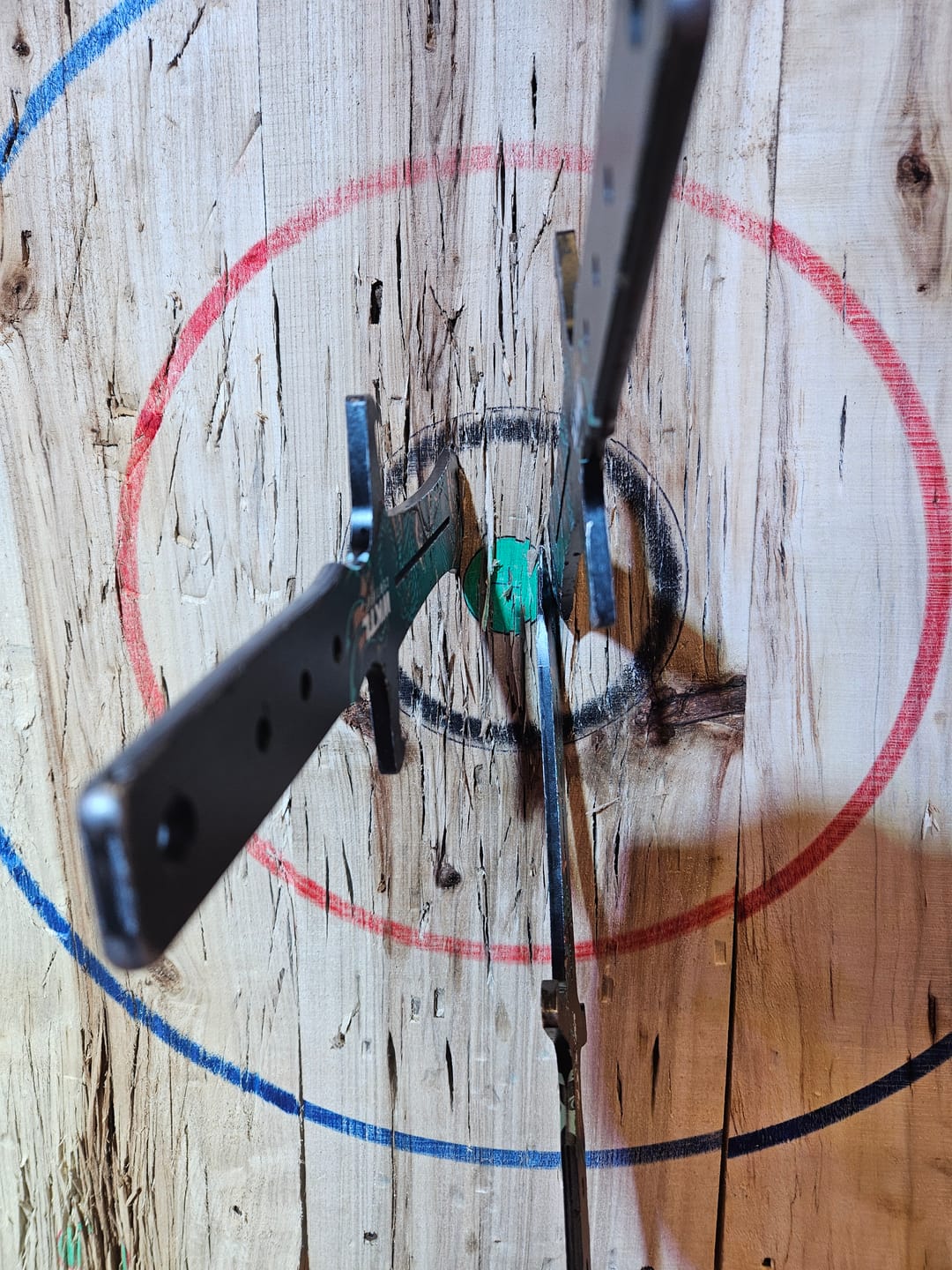 Customer photo review of Maximo Throwing Knives: Water Dragon (Set of 3)