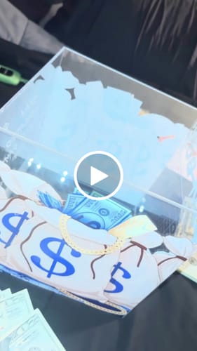 Customer video review of Hussle Blu | $10K SmashBox