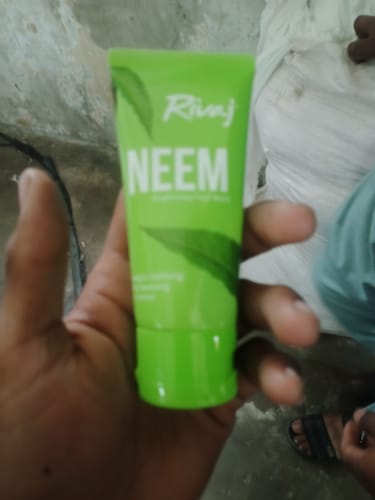 Customer photo review of Whitening Face Wash - Neem Extract