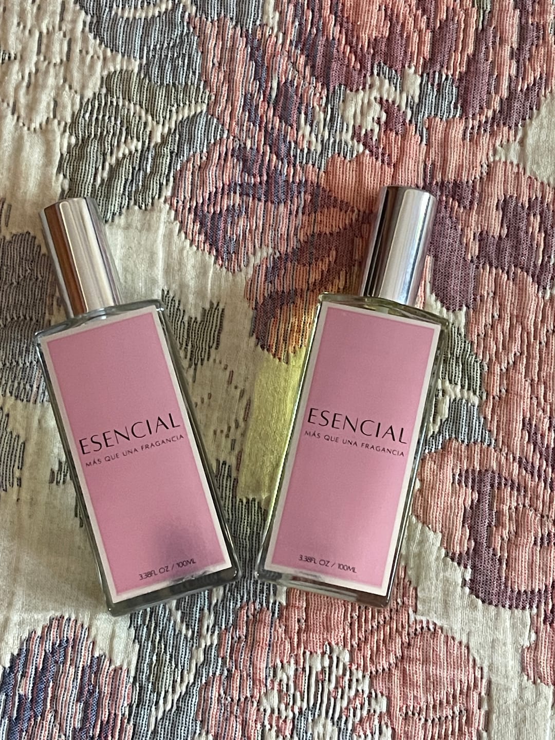 Customer photo review of M051 Inspirado en: 212 VIP Rose - Carolina Herrera