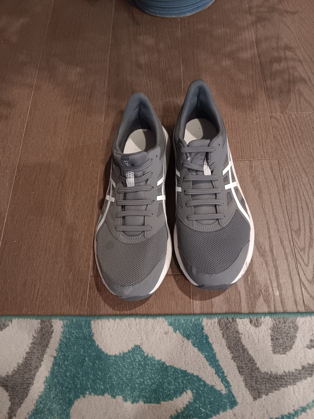 Customer photo review of uLace Classic - Medium Grey