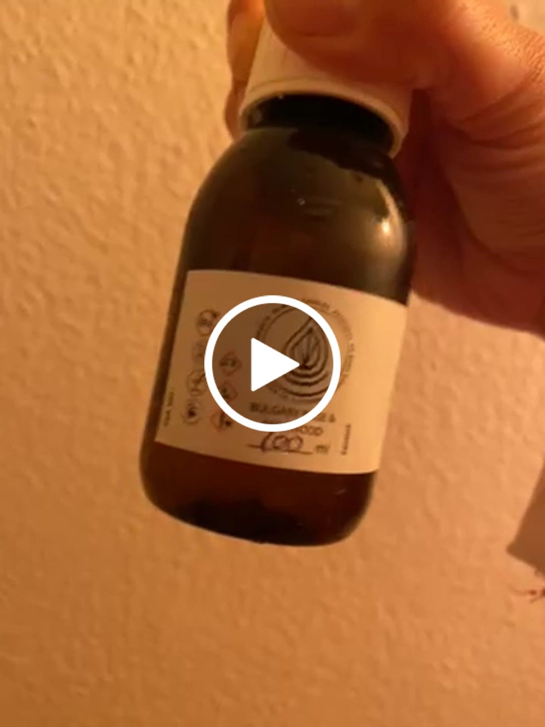 Customer video review of Fragancia BULGARY ROSE & AGARWOOD