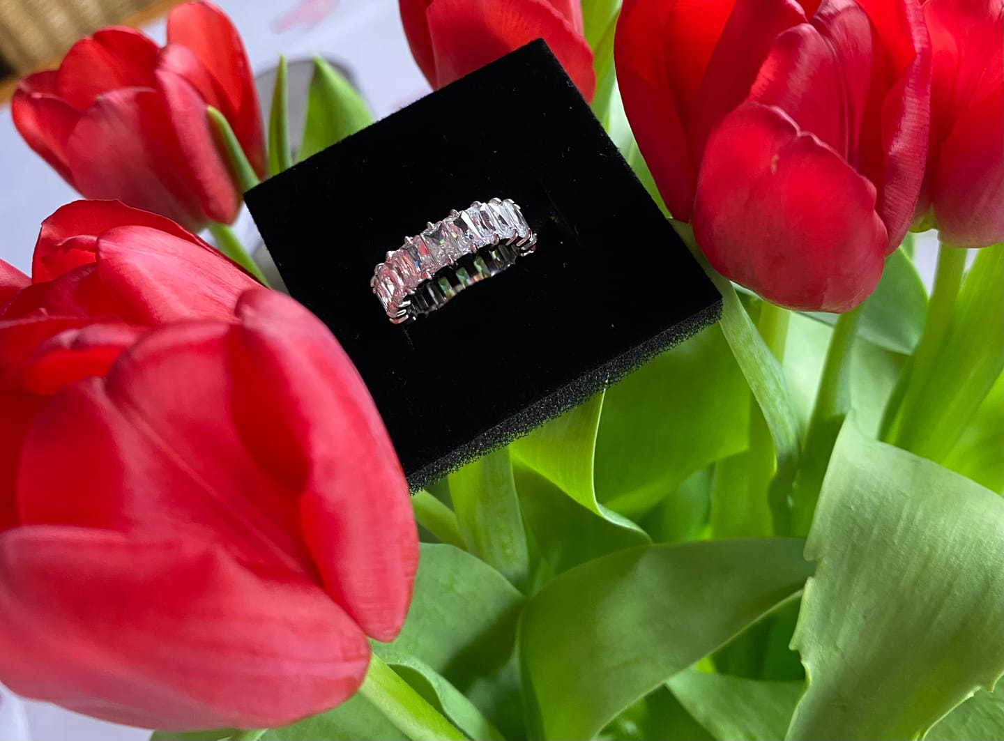 Customer photo review of Cube Stones Ring | 18K vergoldet