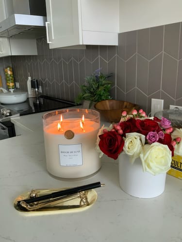 Customer photo review of Baby Big Ass Candle (150 oz, 300-500 hours)