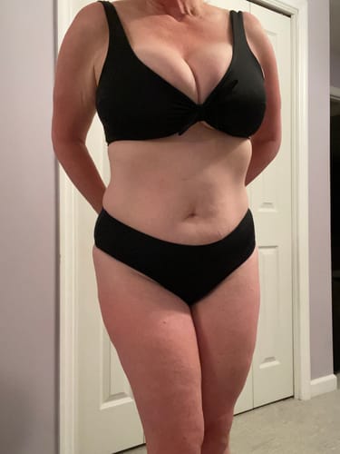 Customer photo review of 'Dream' Bikini Top