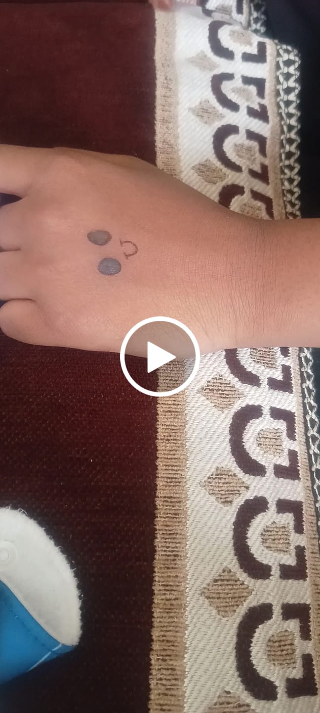 Customer video review of Urban Edge Gold Stud Earrings