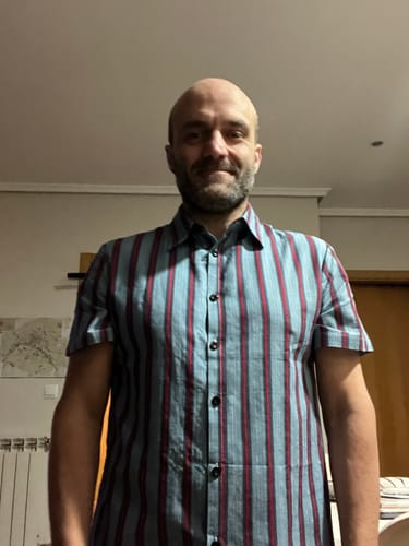 Customer photo review of Chemise imprimée rayée à manches courtes pour hommes